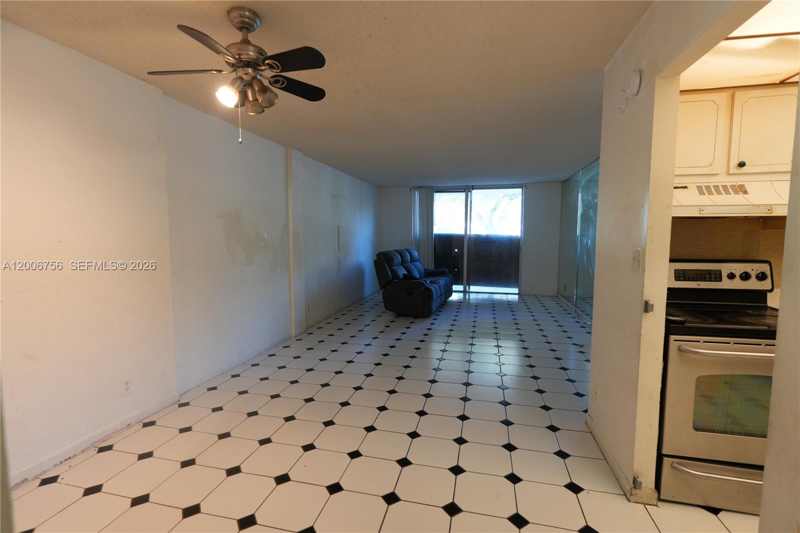 BREAKWATERS OF THE PALM B - Residential