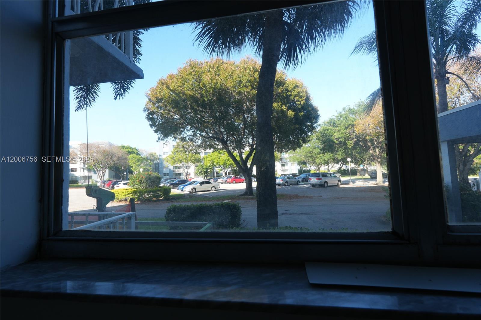 BREAKWATERS OF THE PALM B - Residential