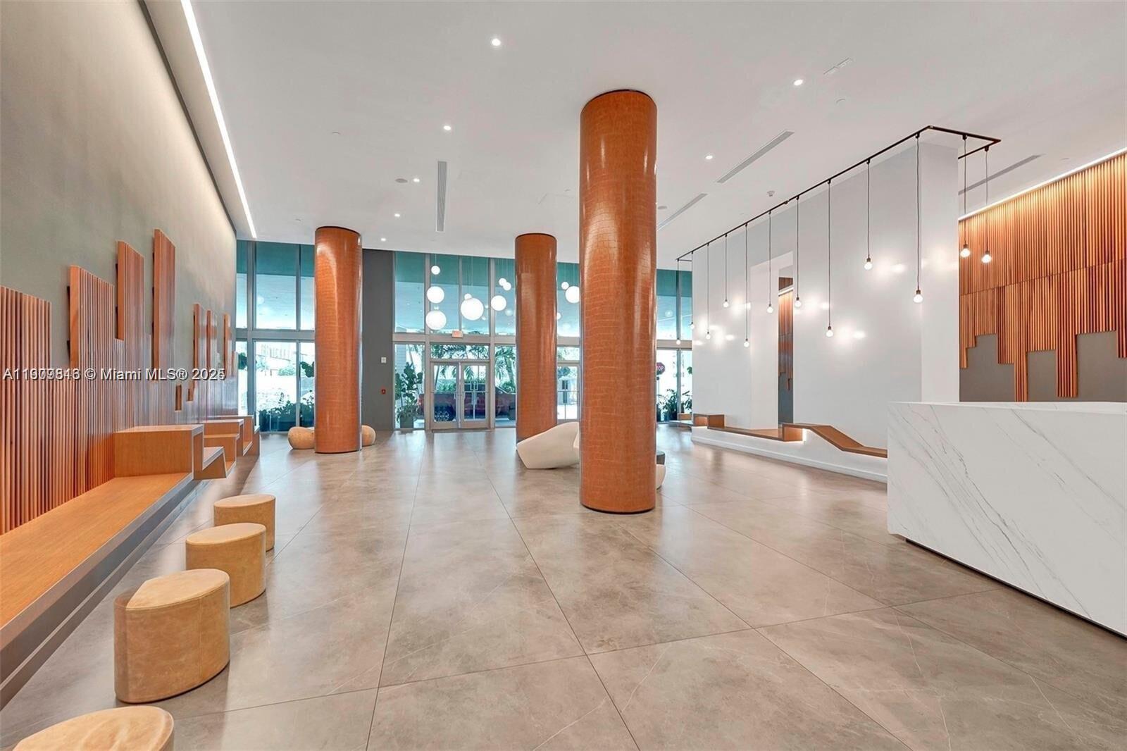 WIND CONDO - Residential