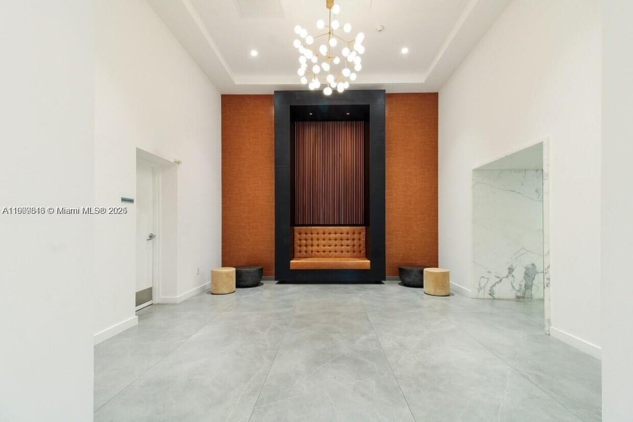 WIND CONDO - Residential