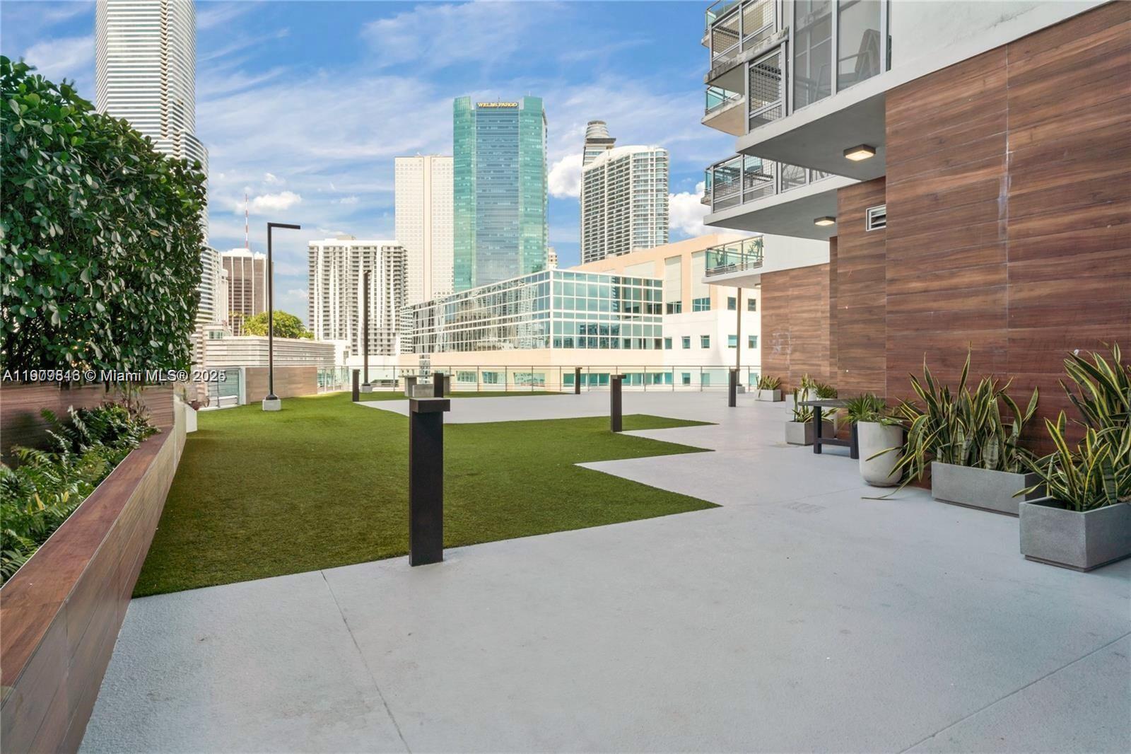 WIND CONDO - Residential