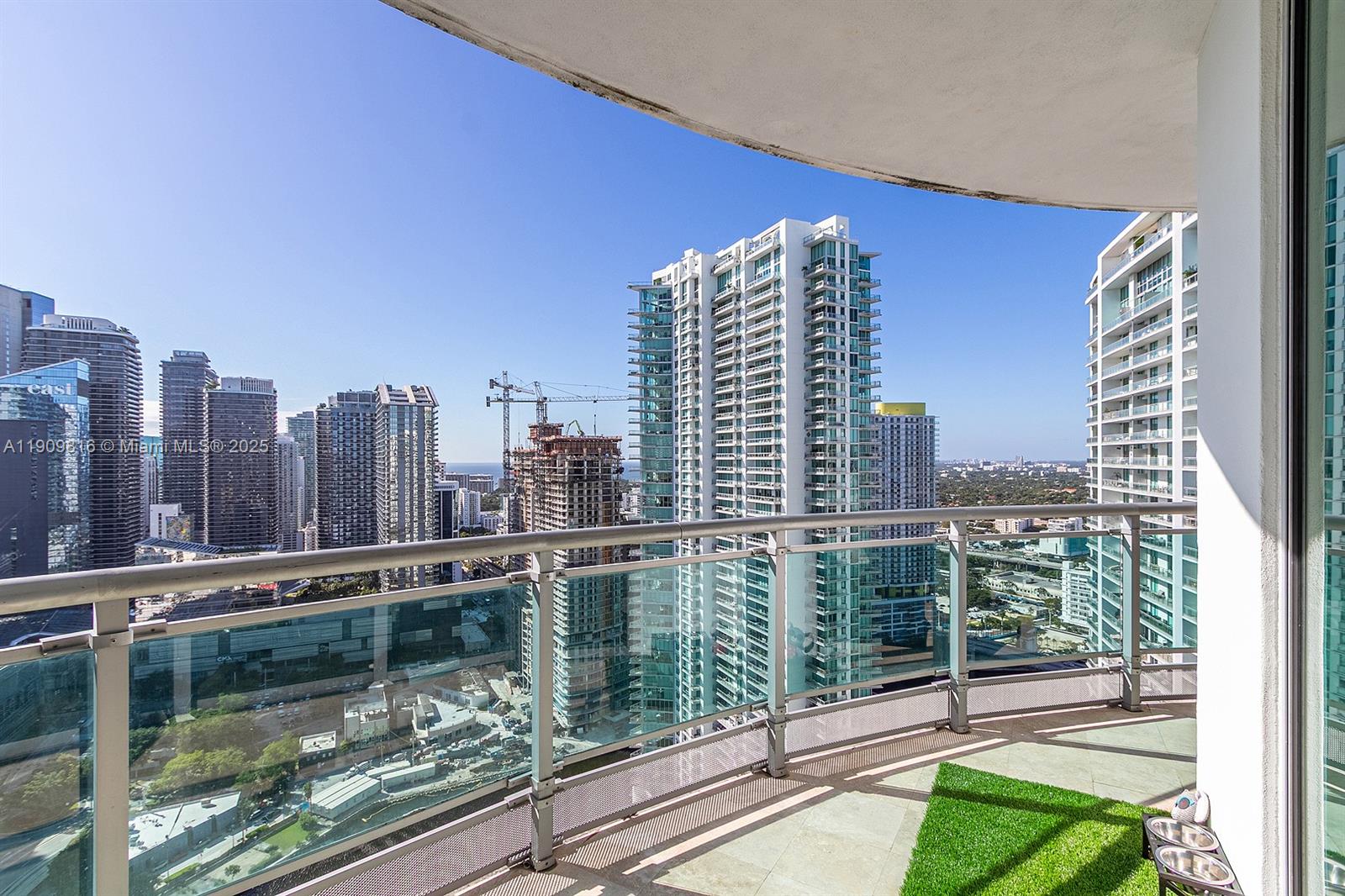 WIND CONDO - Residential