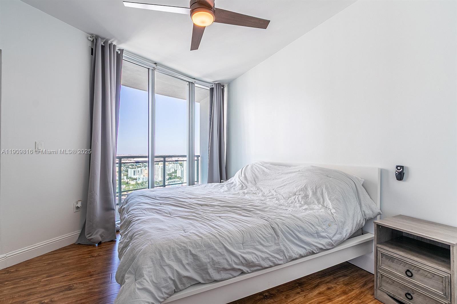 WIND CONDO - Residential