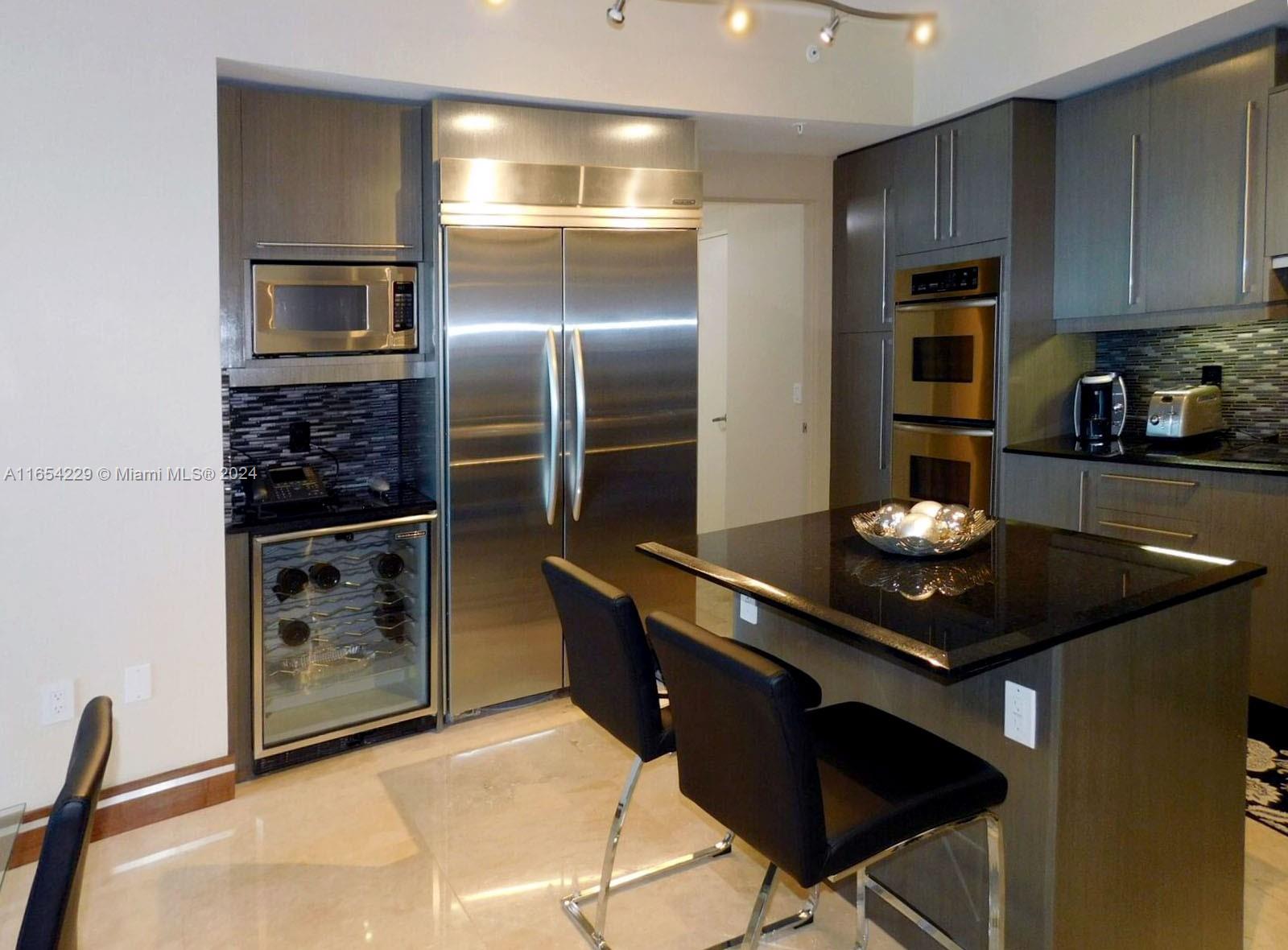 LAS OLAS RIVER HOUSE COND - Residential Lease