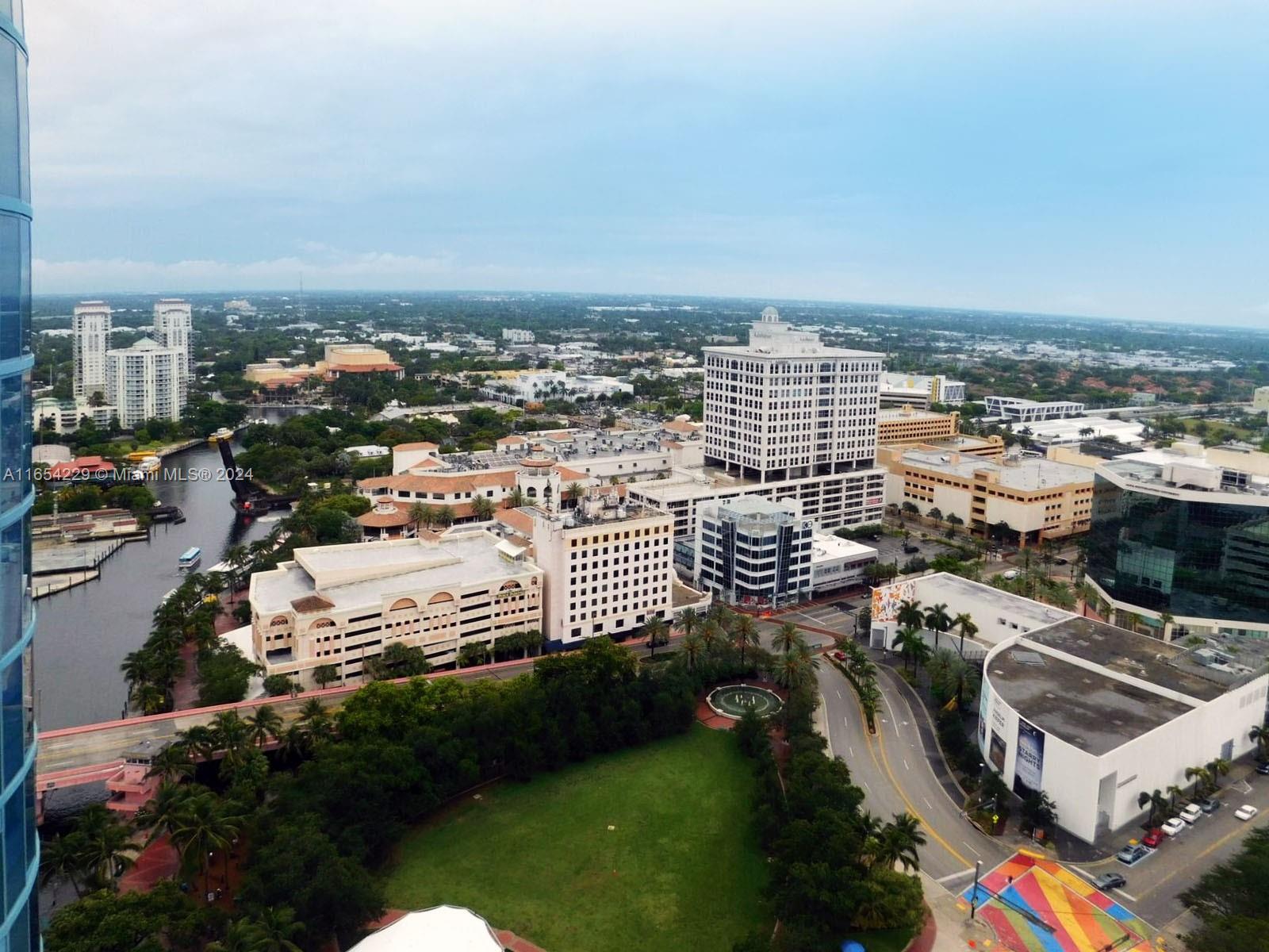 LAS OLAS RIVER HOUSE COND - Residential Lease