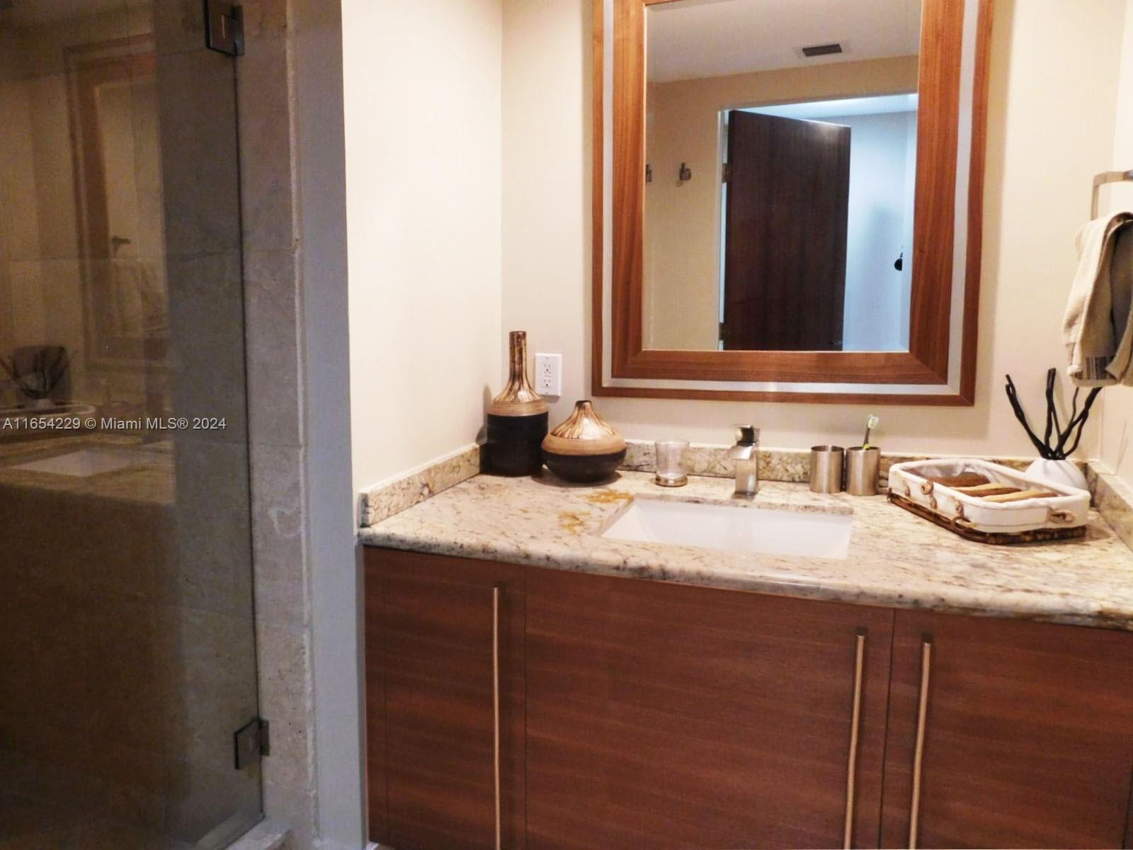 LAS OLAS RIVER HOUSE COND - Residential Lease