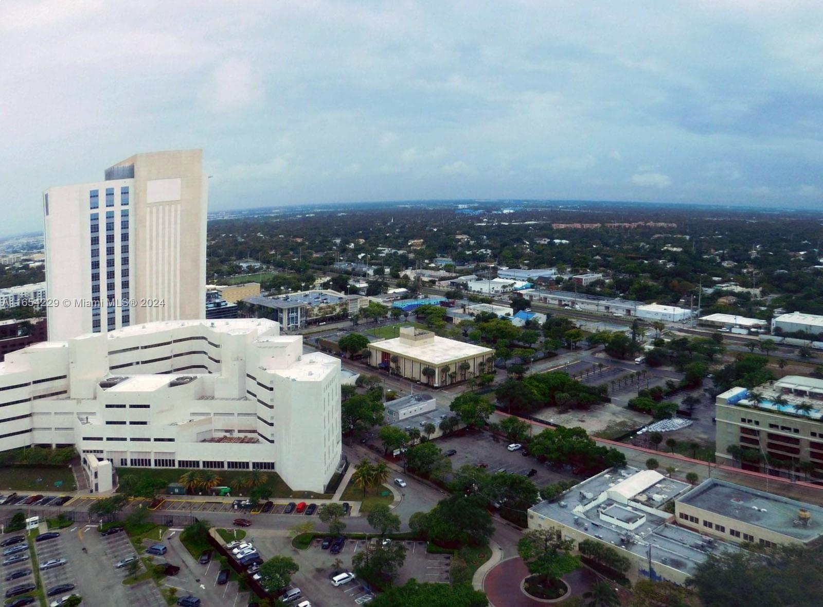 LAS OLAS RIVER HOUSE COND - Residential Lease