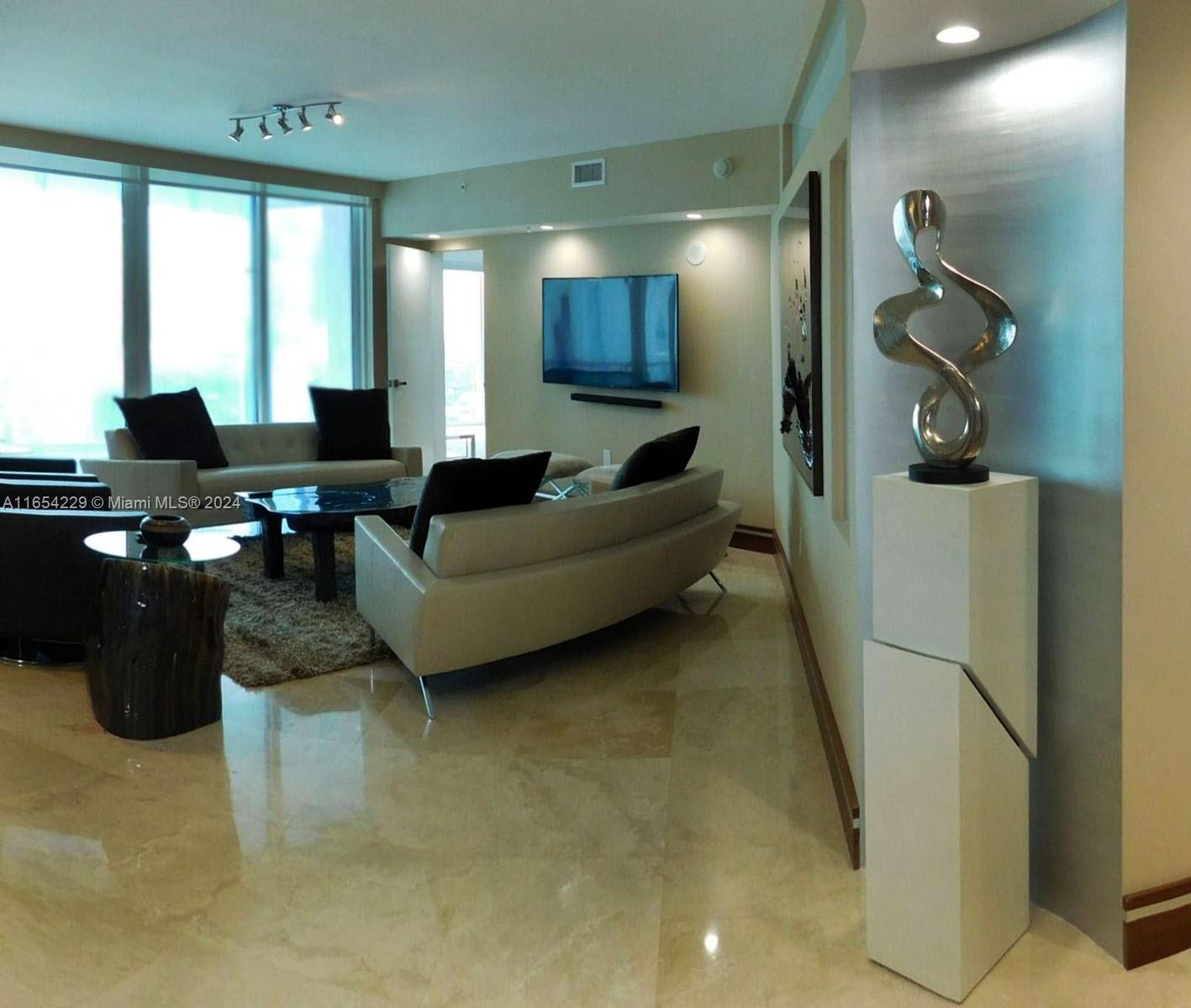 LAS OLAS RIVER HOUSE COND - Residential Lease