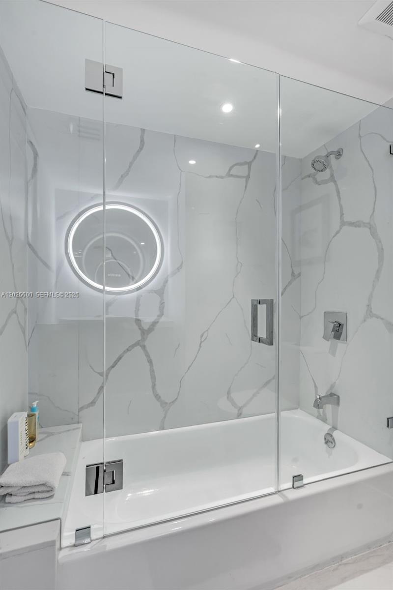 LA GORCE PALACE CONDO - Residential