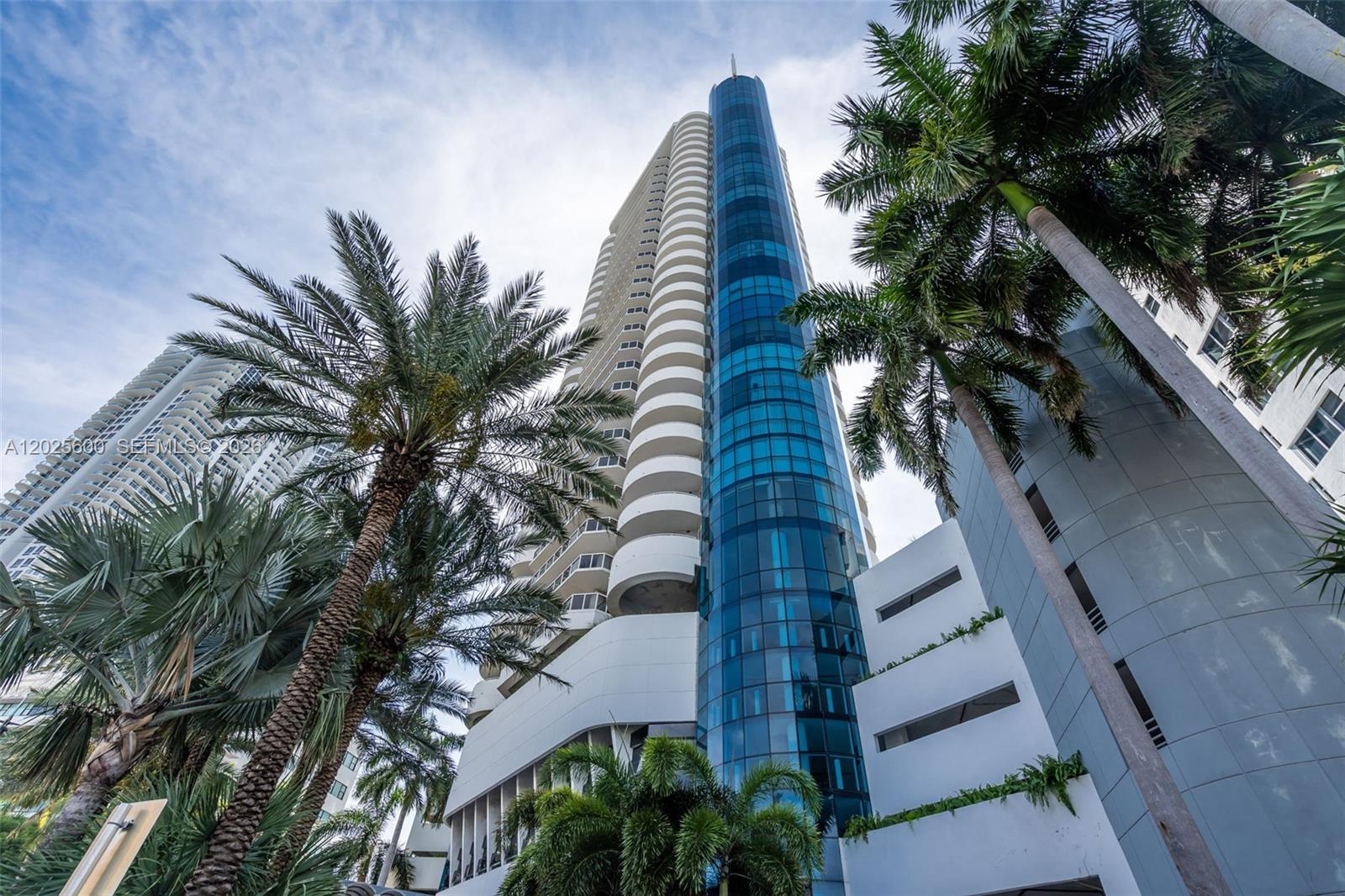 LA GORCE PALACE CONDO - Residential