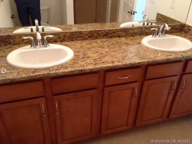 COBBLESTONE II - Residential Lease