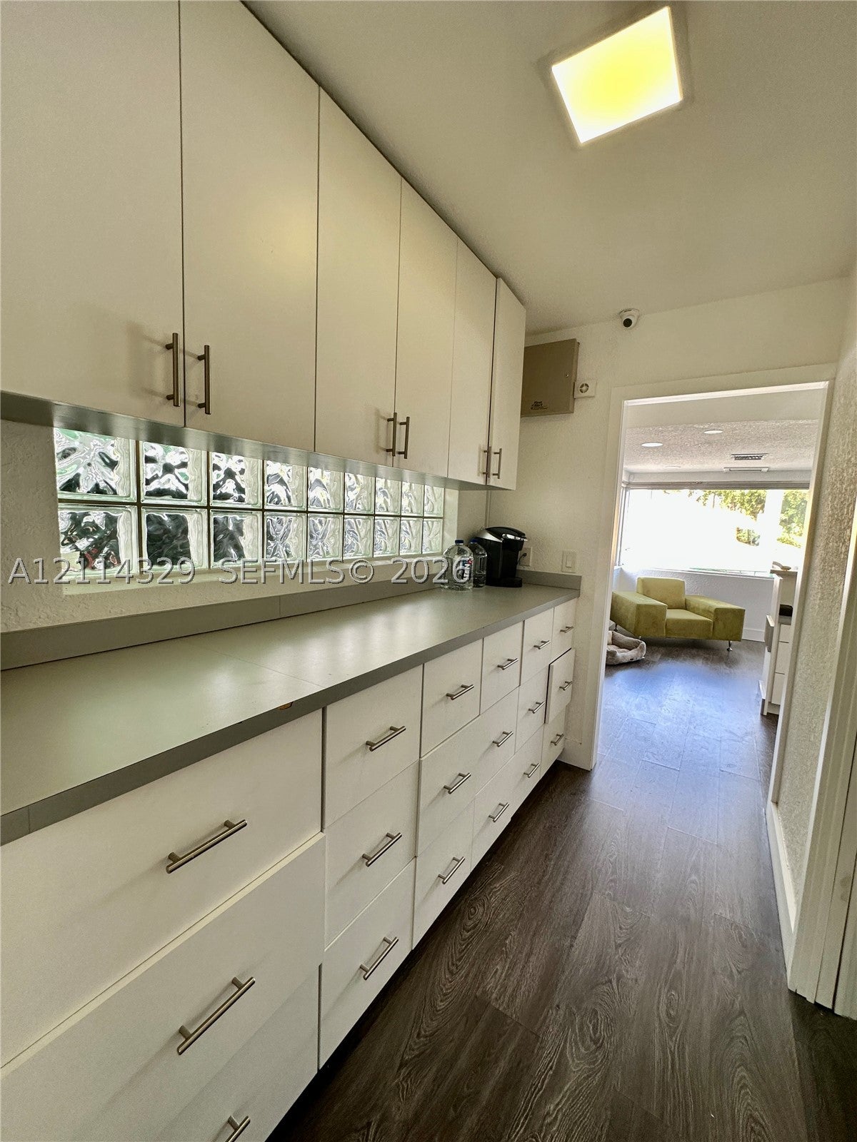 220 SE 12th St