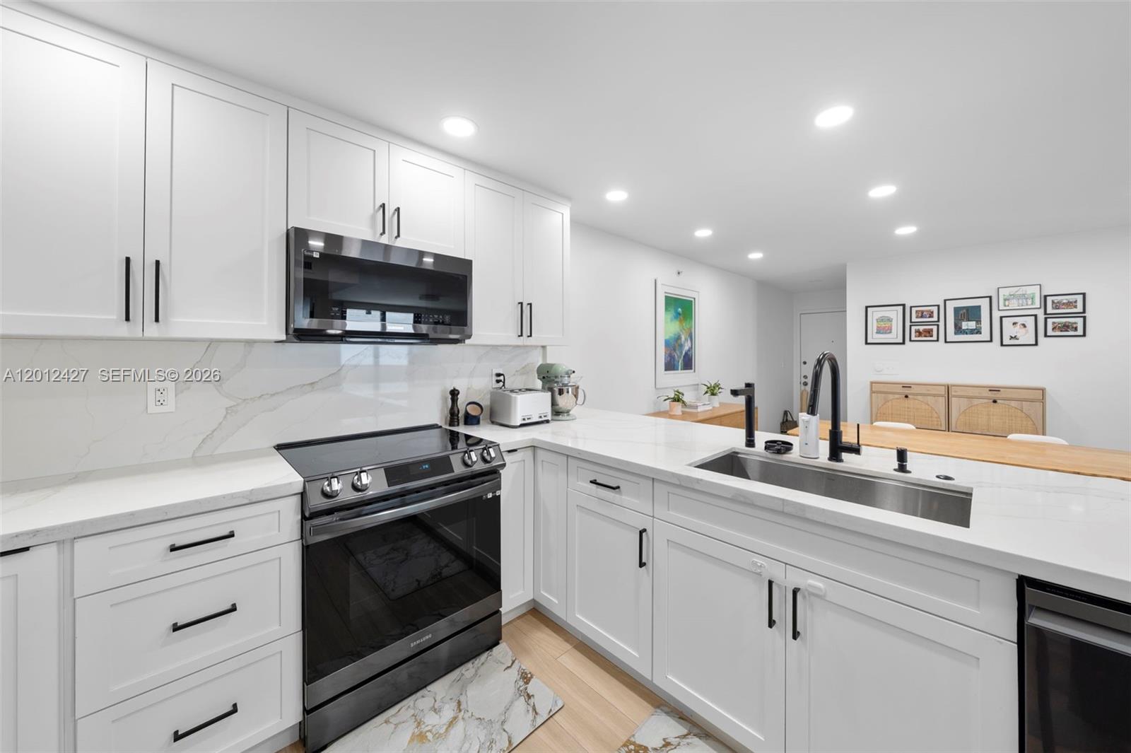 THE GEORGIAN CONDO - Residential