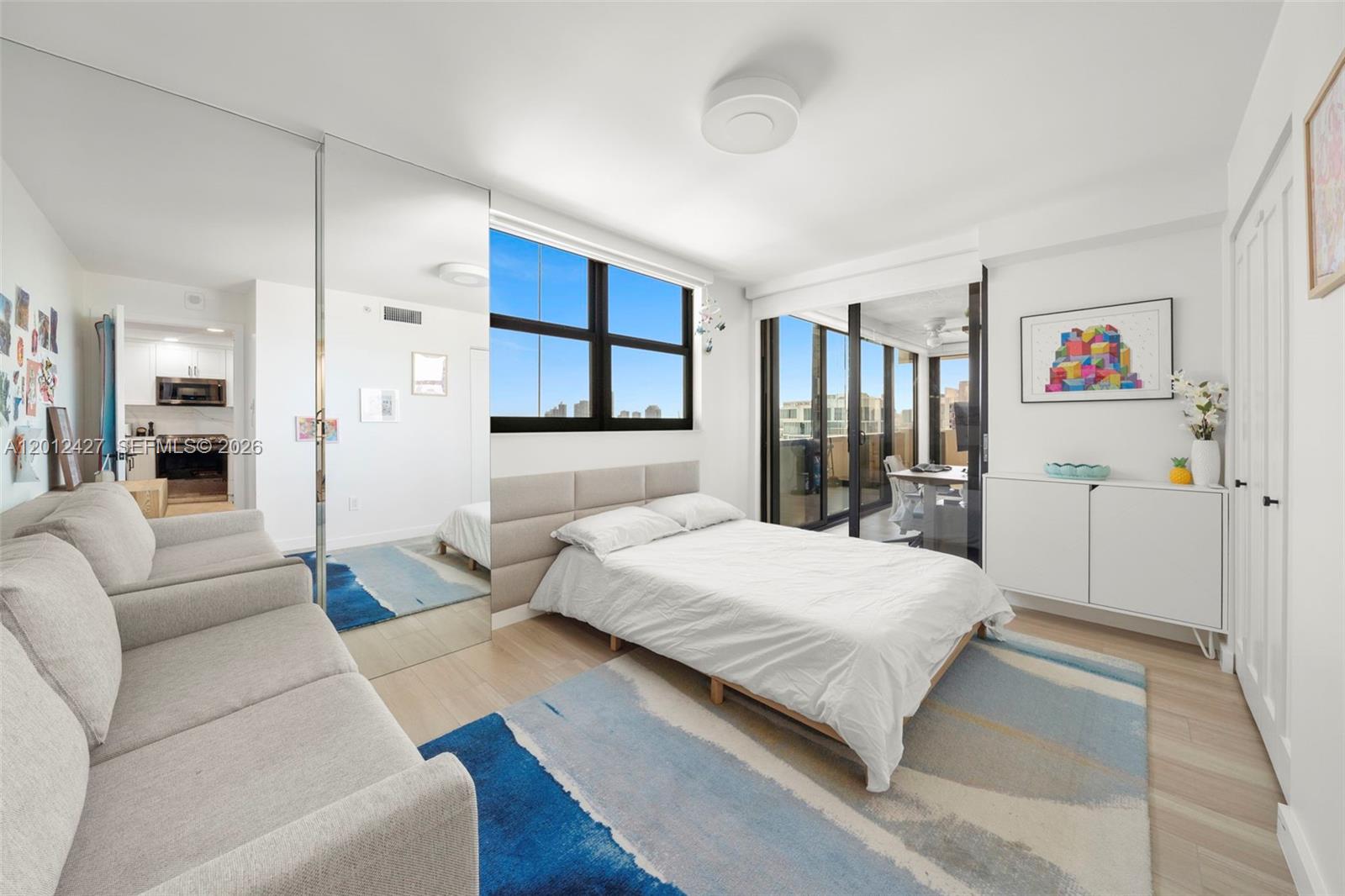 THE GEORGIAN CONDO - Residential