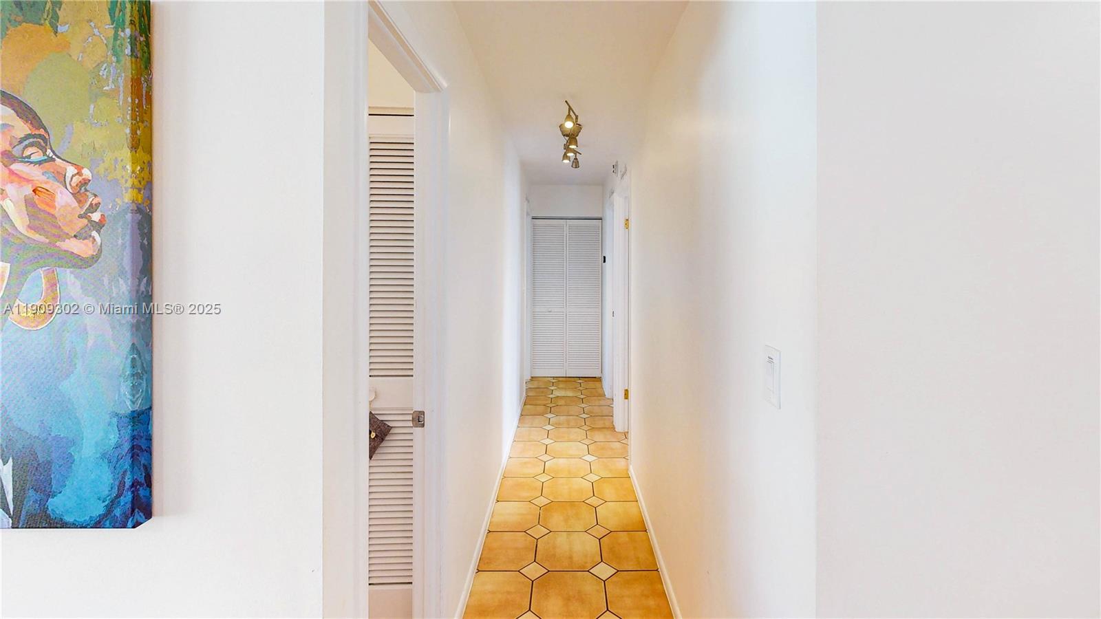 CALUSA CLUB ESTATES 3RD A - Residential