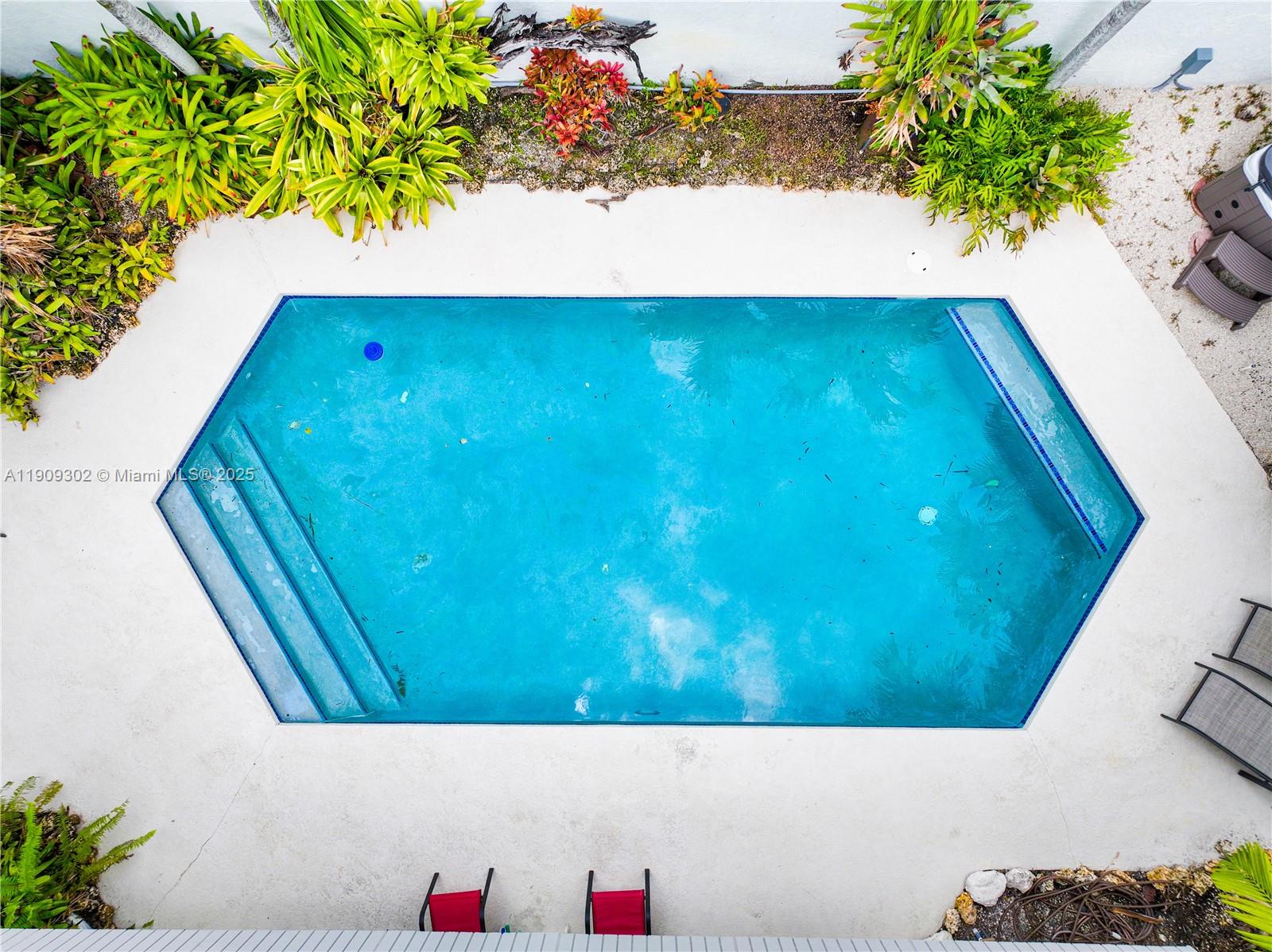 CALUSA CLUB ESTATES 3RD A - Residential