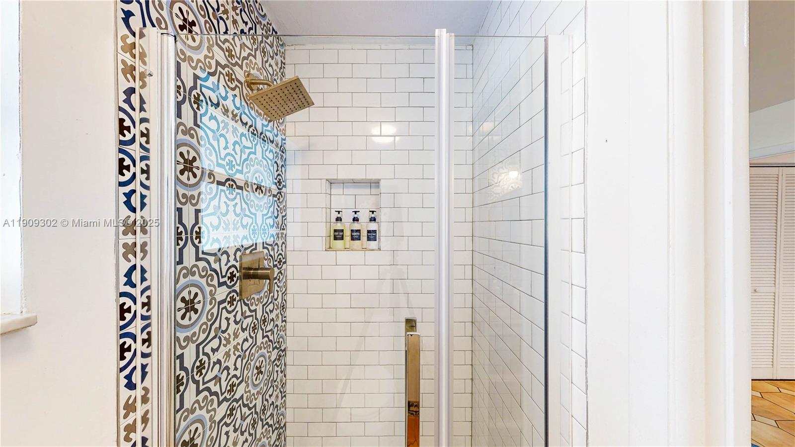 CALUSA CLUB ESTATES 3RD A - Residential