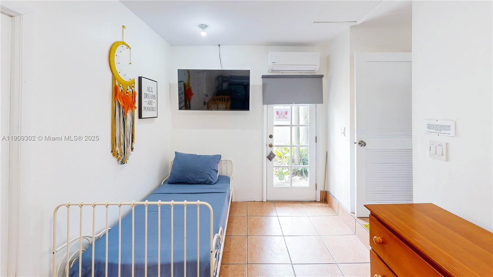 CALUSA CLUB ESTATES 3RD A - Residential