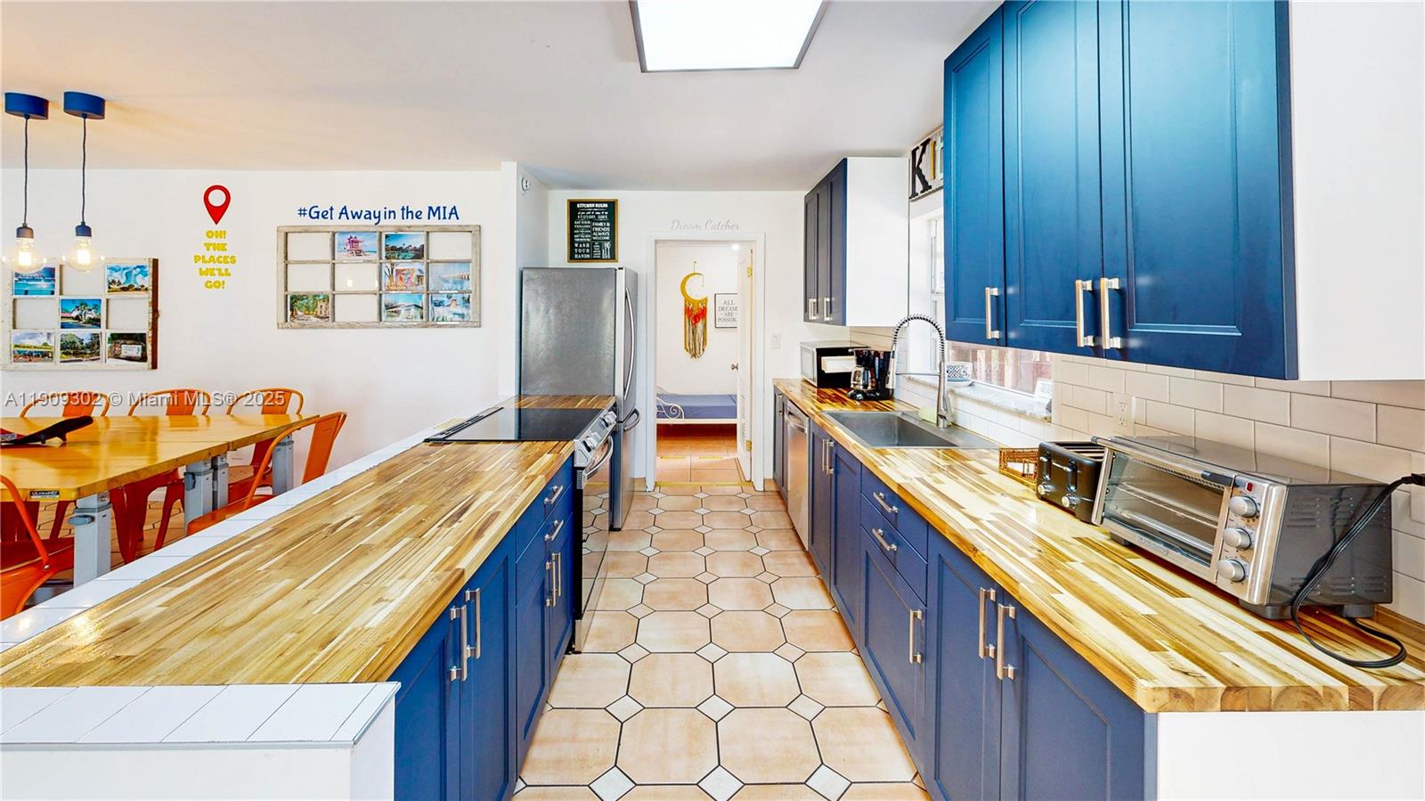 CALUSA CLUB ESTATES 3RD A - Residential