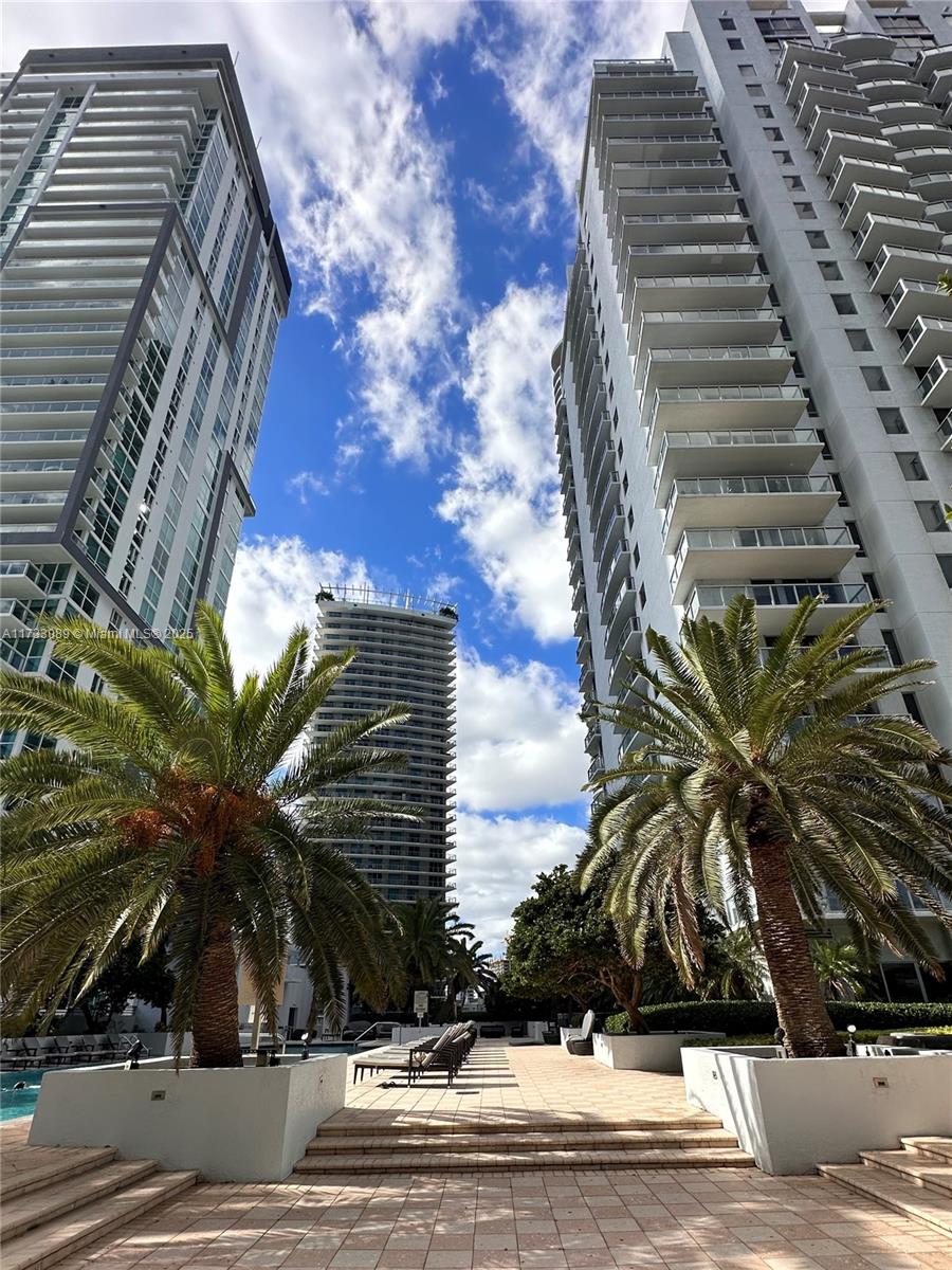 1060 BRICKELL CONDO - Residential