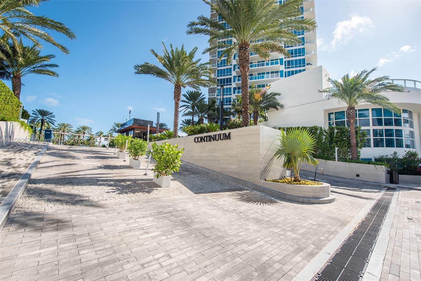 CONTINUUM ON SOUTH BEACH - Residential