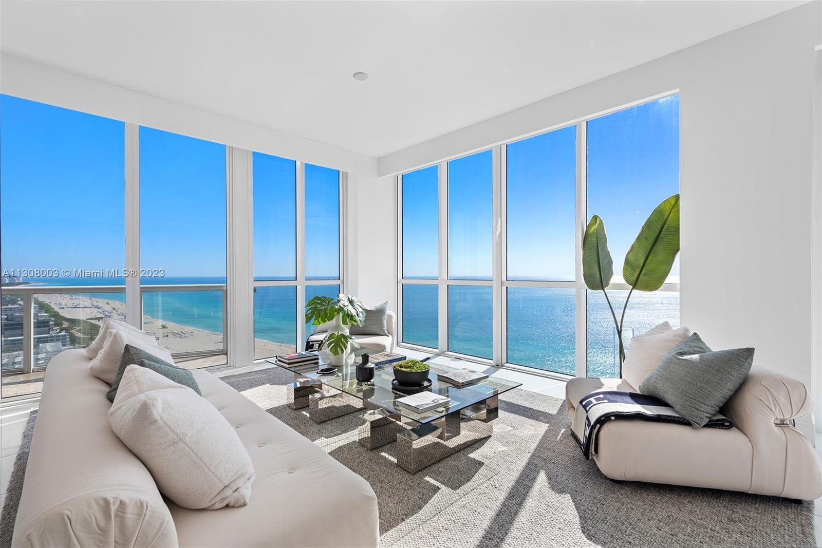 CONTINUUM ON SOUTH BEACH - Residential