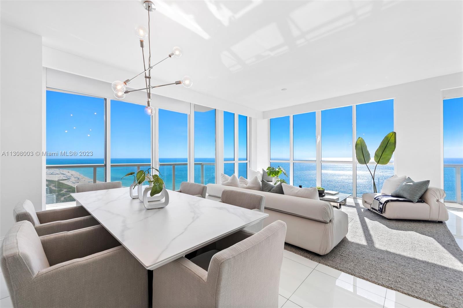 CONTINUUM ON SOUTH BEACH - Residential