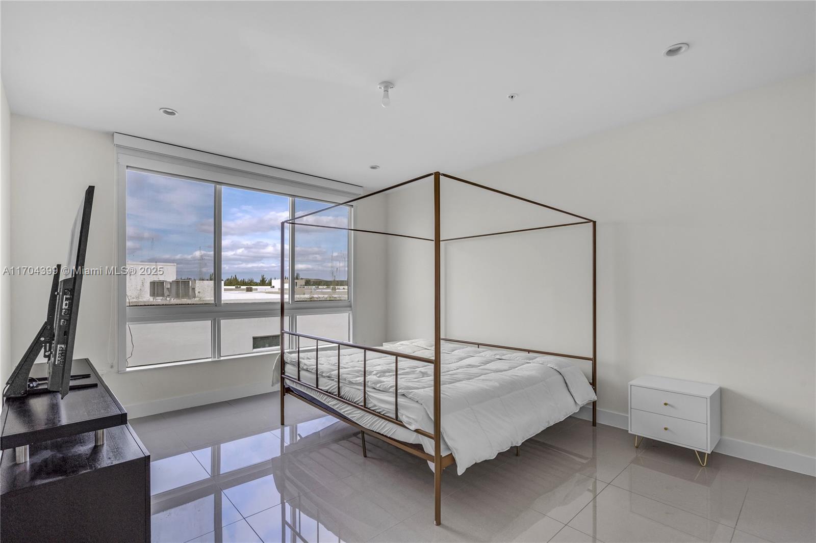 LANDMARK AT DORAL - Residential