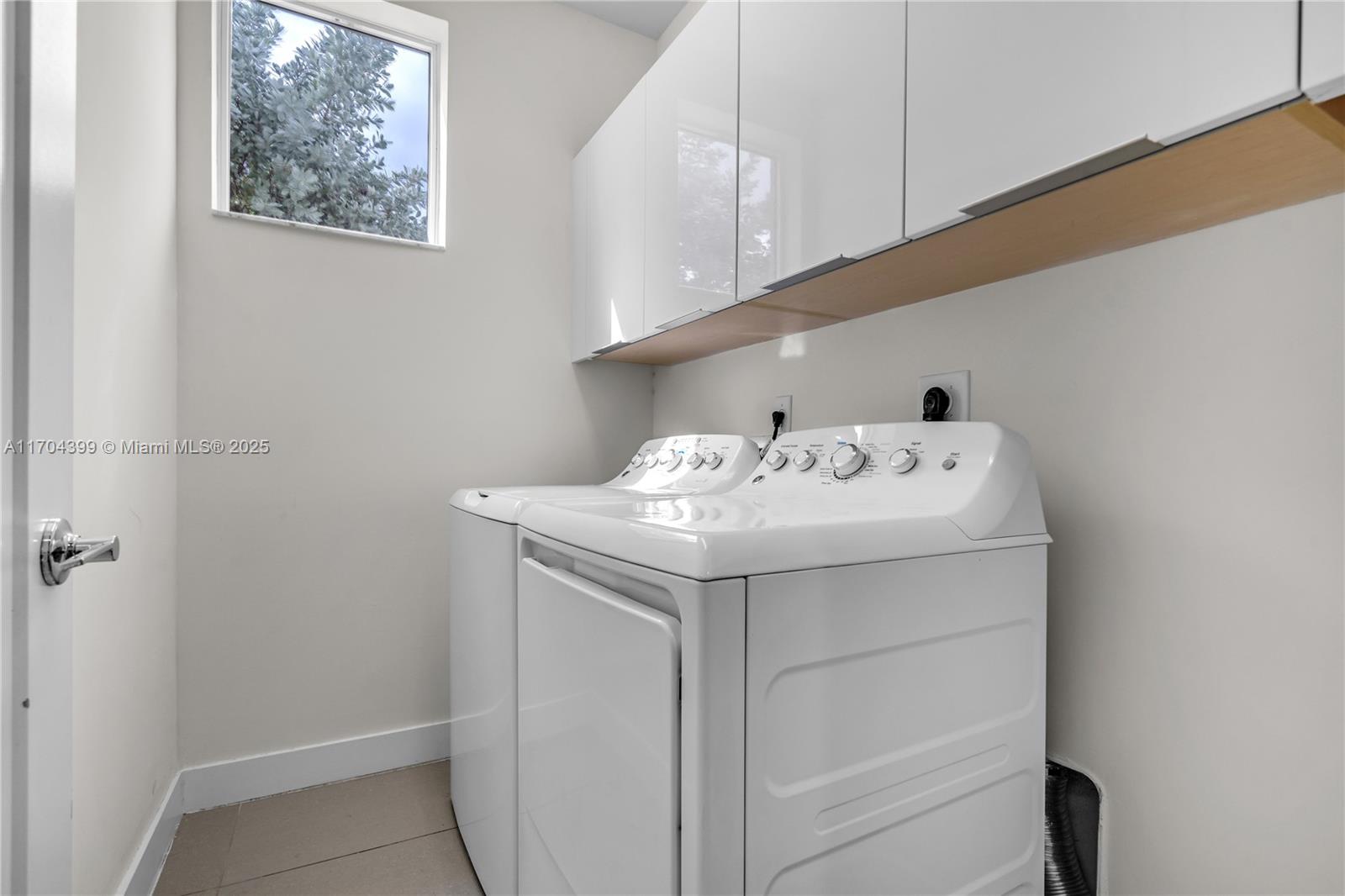 LANDMARK AT DORAL - Residential