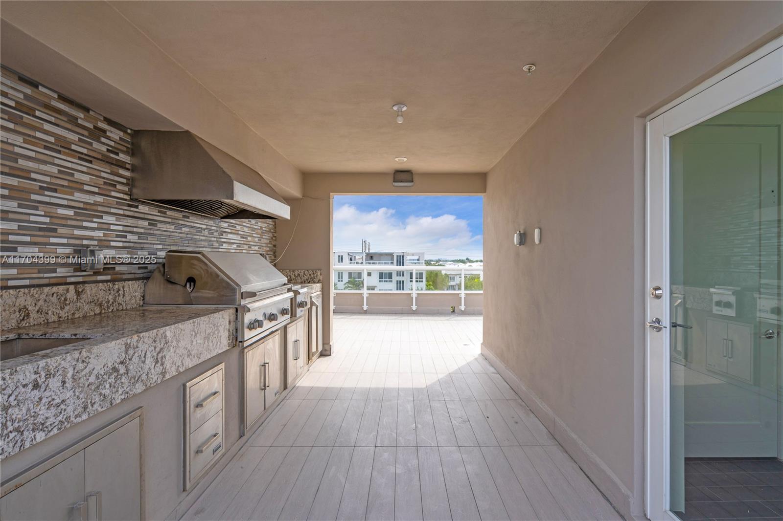 LANDMARK AT DORAL - Residential