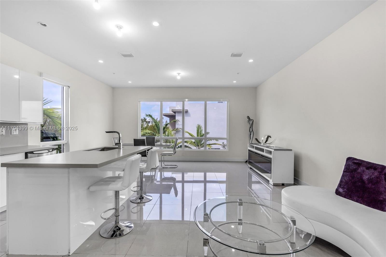 LANDMARK AT DORAL - Residential