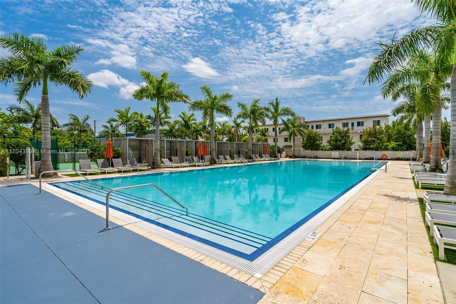 LANDMARK AT DORAL - Residential