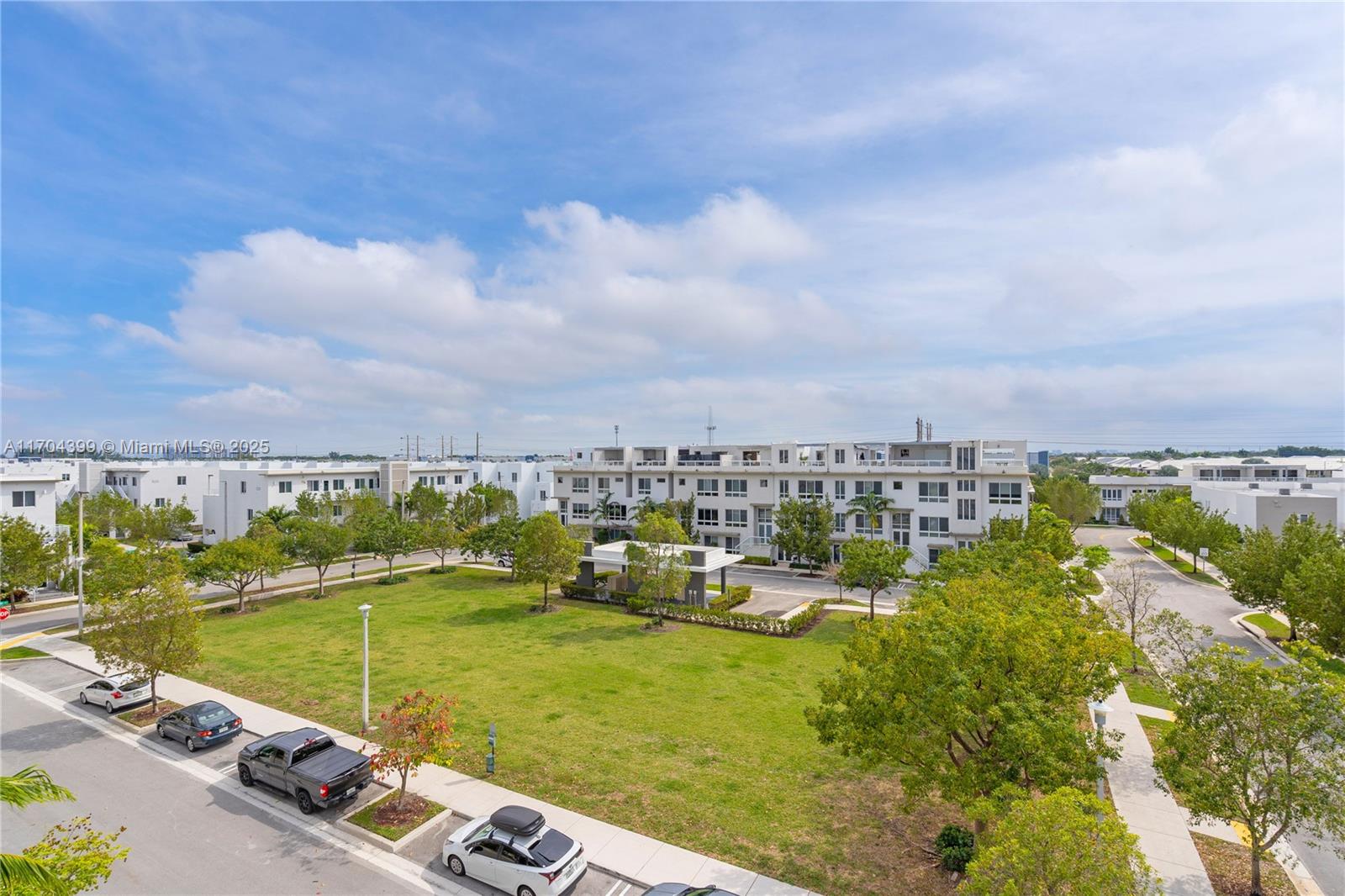LANDMARK AT DORAL - Residential