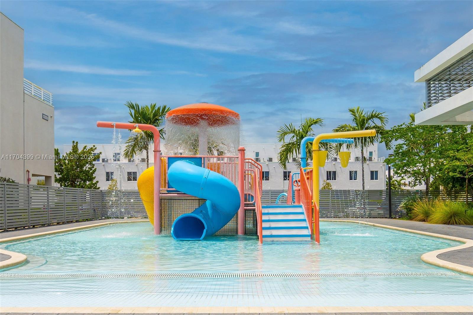 LANDMARK AT DORAL - Residential