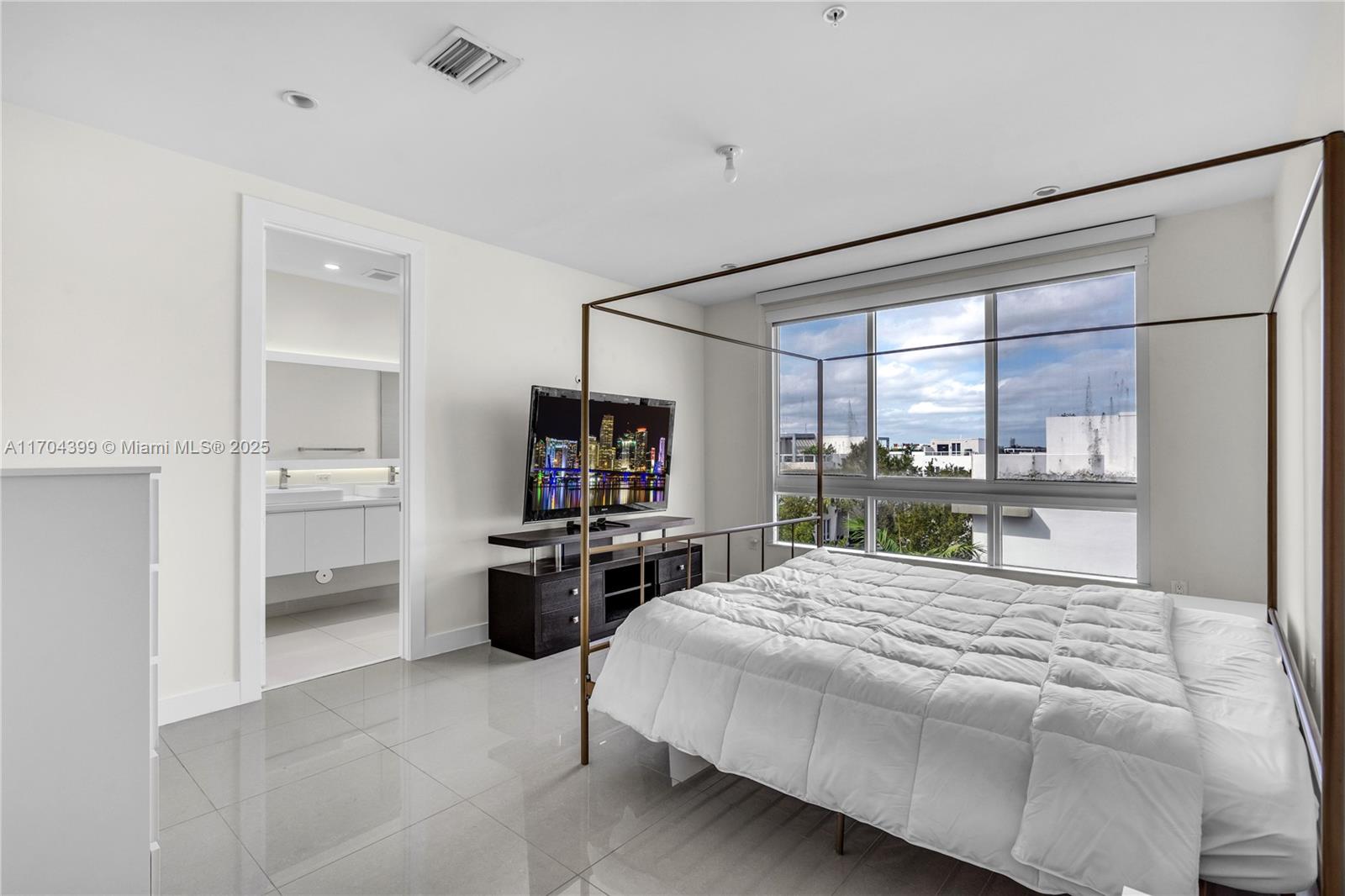 LANDMARK AT DORAL - Residential