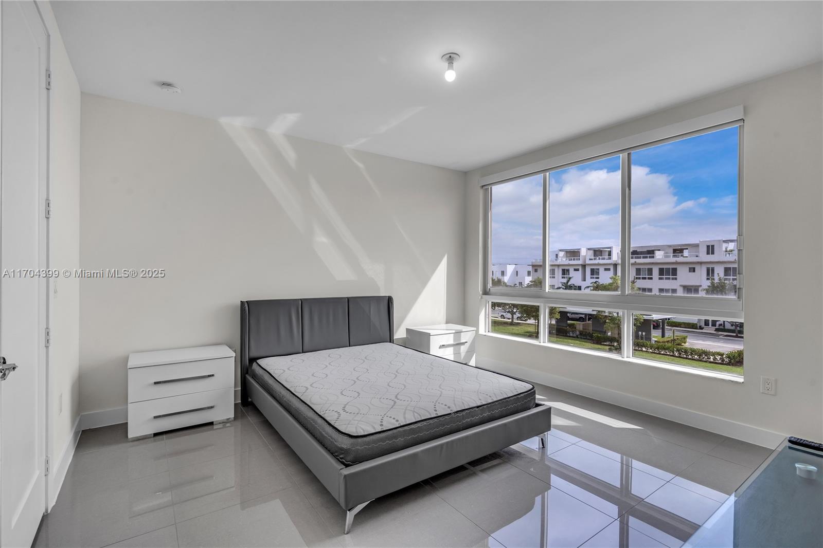 LANDMARK AT DORAL - Residential