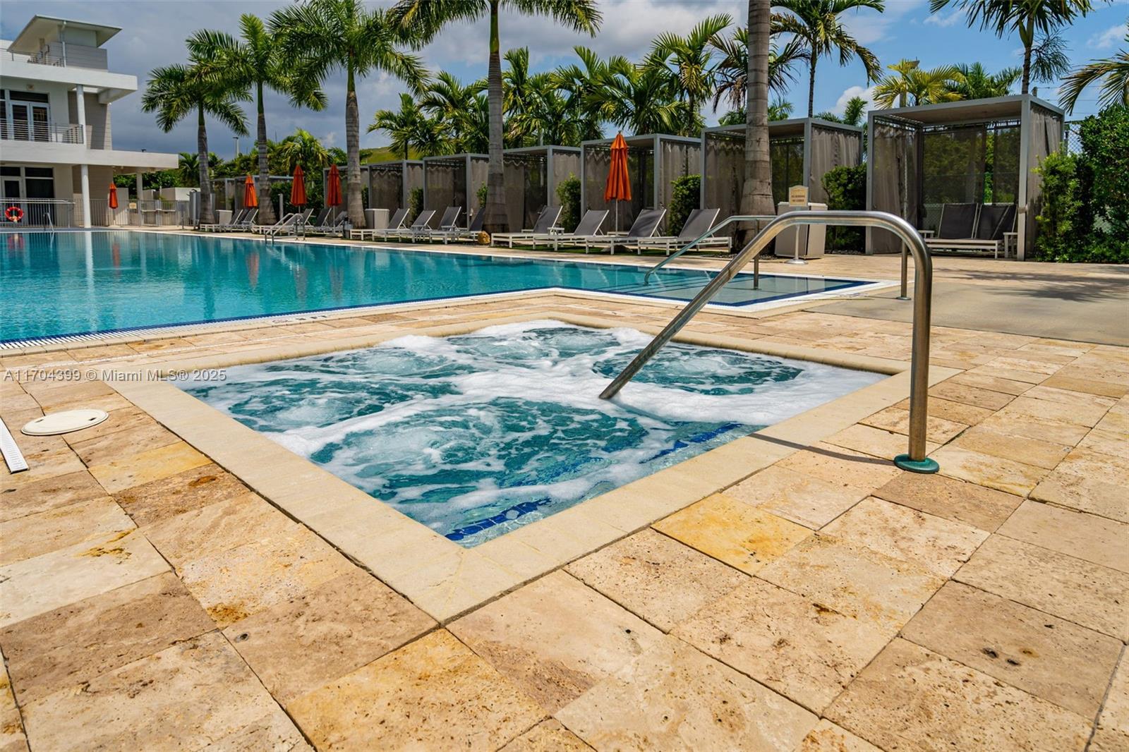 LANDMARK AT DORAL - Residential