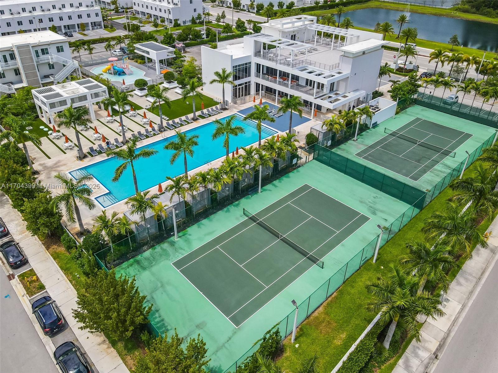 LANDMARK AT DORAL - Residential