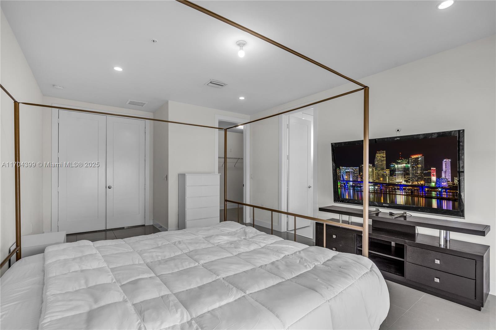 LANDMARK AT DORAL - Residential