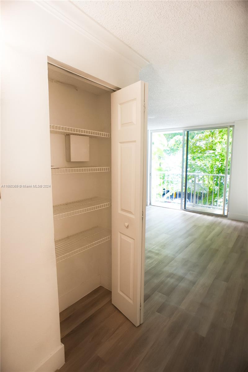 SERENITY ON THE RIVER CON - Residential Lease