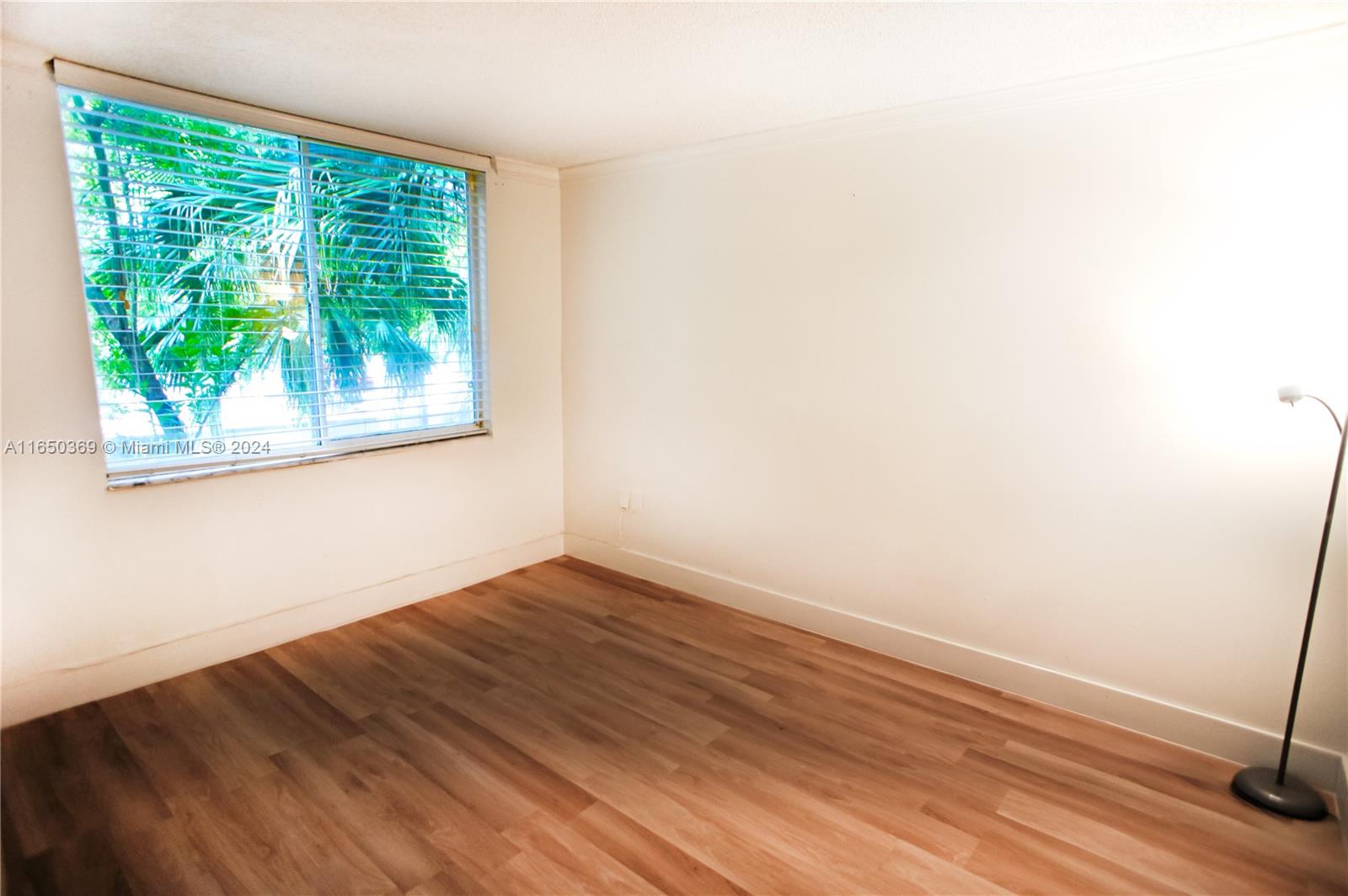 SERENITY ON THE RIVER CON - Residential Lease