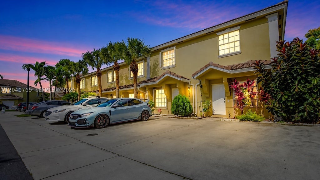 Photo of 340 SW 121st Ter #340, Pembroke Pines, FL 33025 (MLS # A12049769)