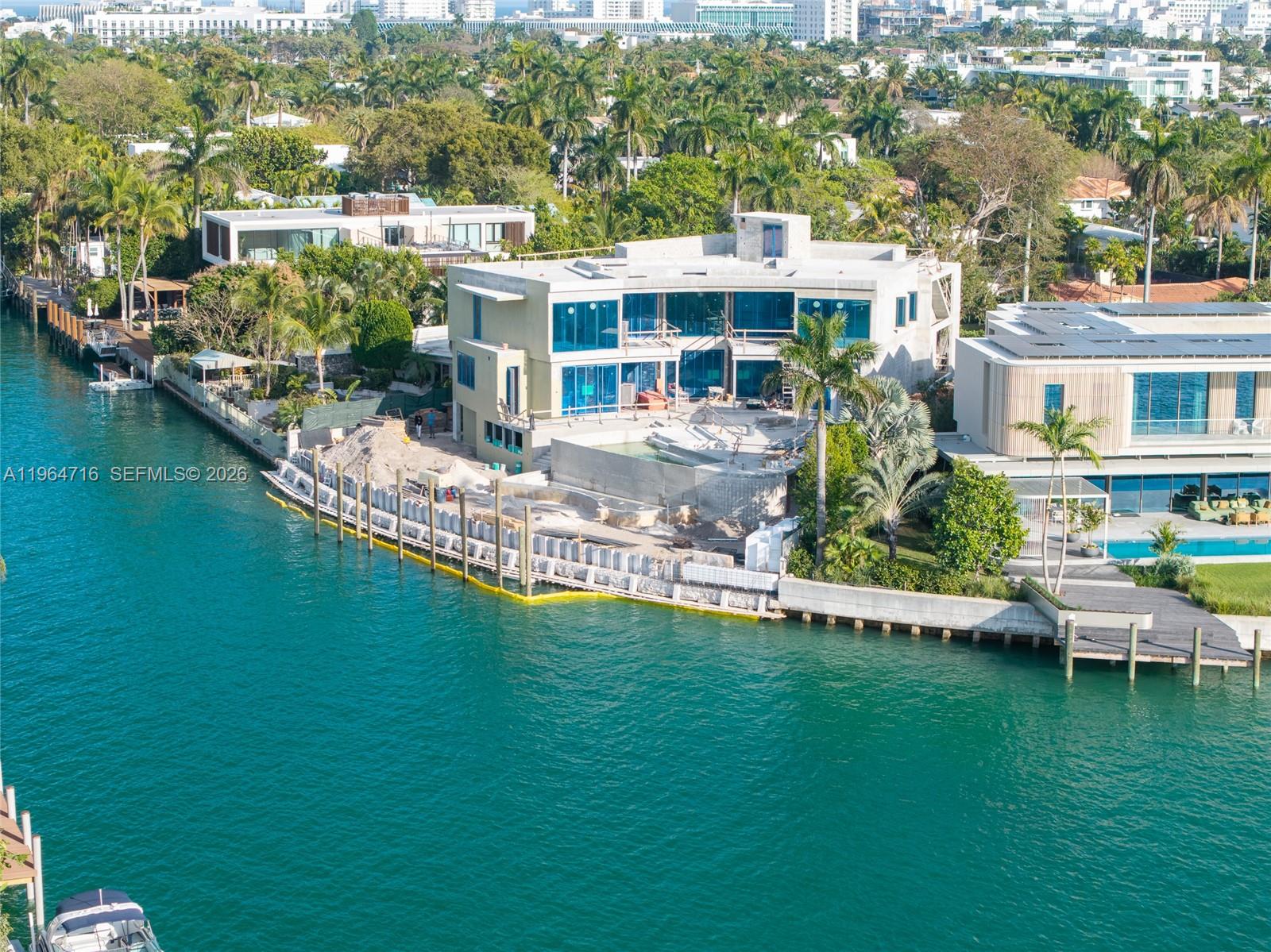 SUNSET ISLANDS-ISLAND NO - Residential