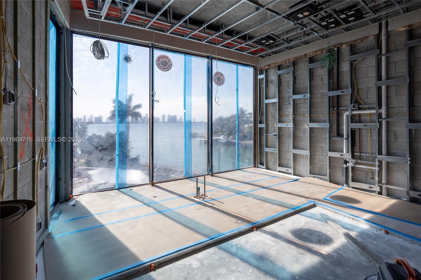 SUNSET ISLANDS-ISLAND NO - Residential