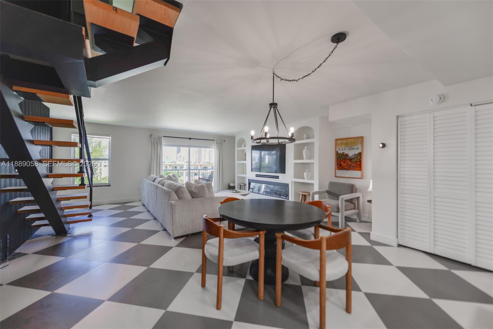 TOWNE ROYALE CONDO - Residential