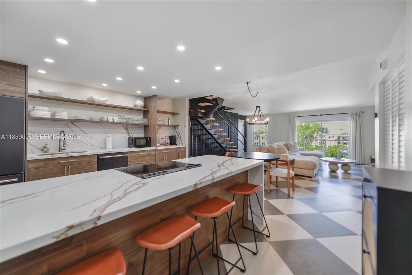 TOWNE ROYALE CONDO - Residential