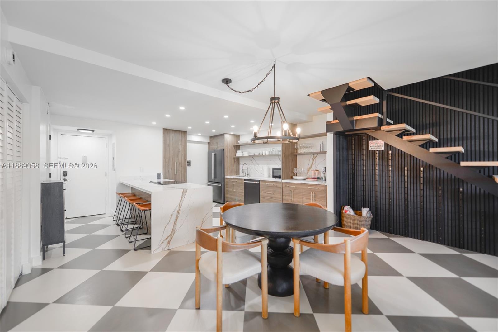 TOWNE ROYALE CONDO - Residential