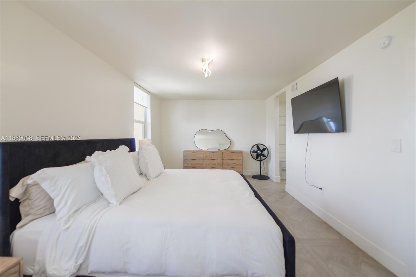 TOWNE ROYALE CONDO - Residential