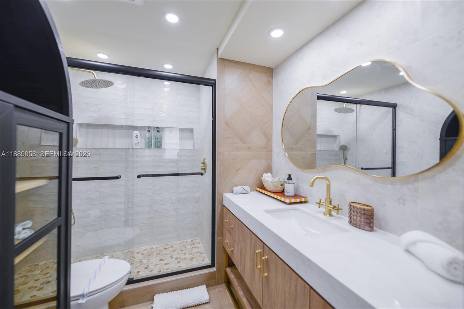 TOWNE ROYALE CONDO - Residential