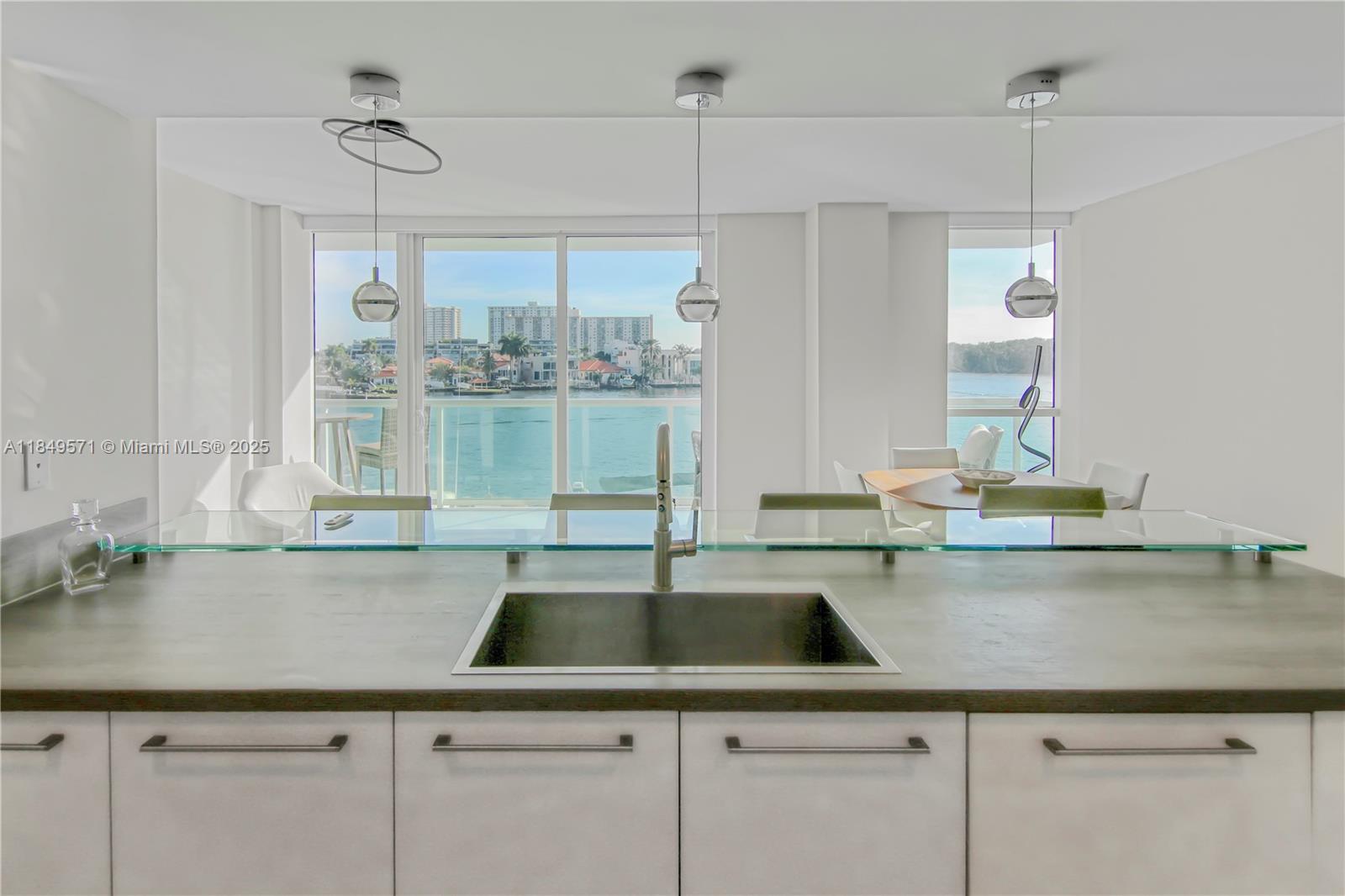 400 SUNNY ISLES CONDO EAS - Residential